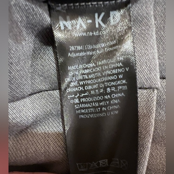 Claire Rose x NA-KD Adjustable Waist Suit Trousers size 36EU (small) - Picture 7 of 7